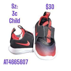 Nike Infant / Baby / Sneaker / Shoe Sz 3c Red & Black NIKE FLEX  (TD) NWT